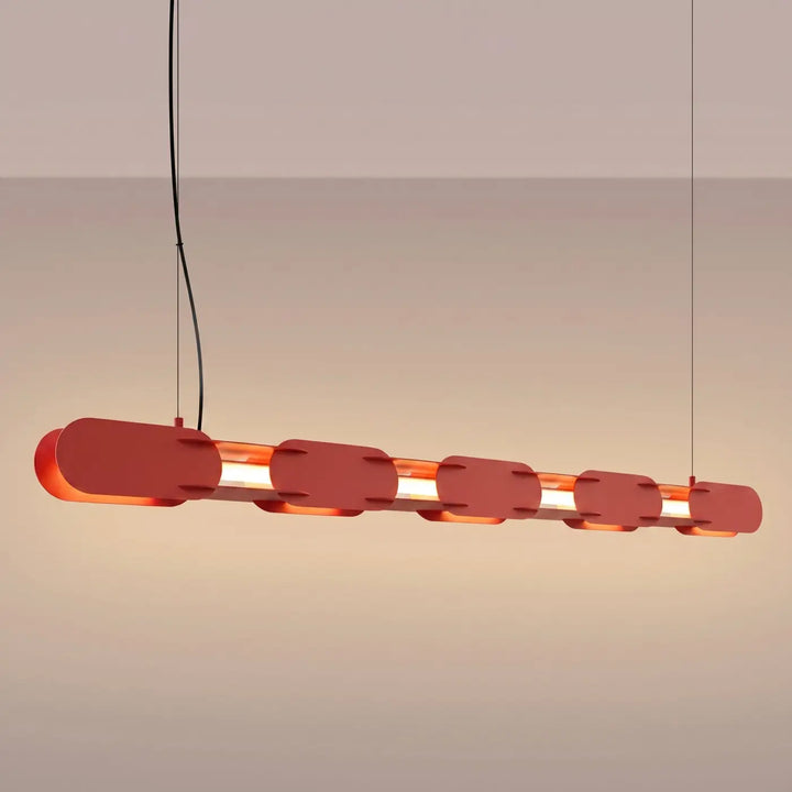 Suspension CHAIN rouge allumée, suspendue