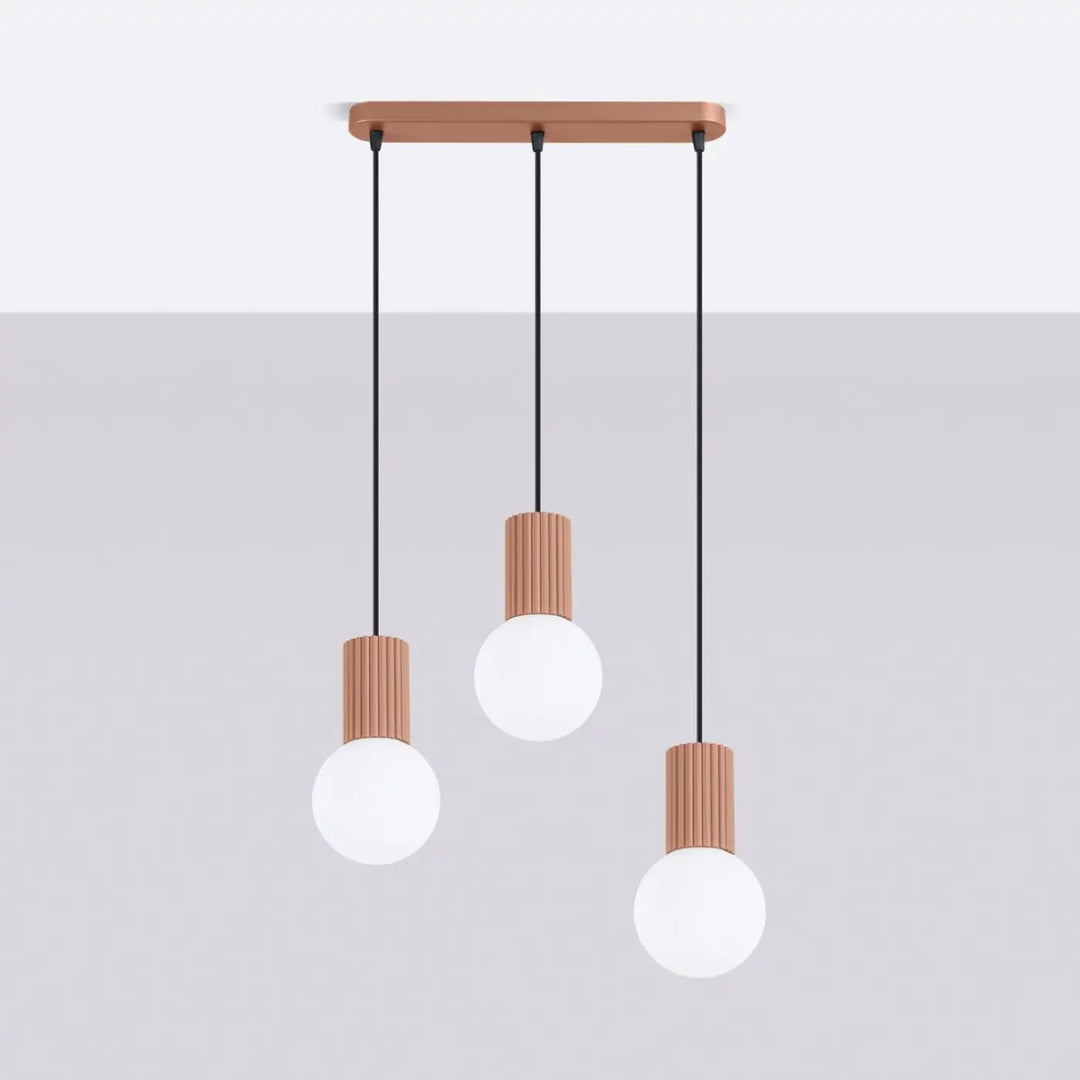 Suspension Halo moka en ligne à globes opalins, éteinte