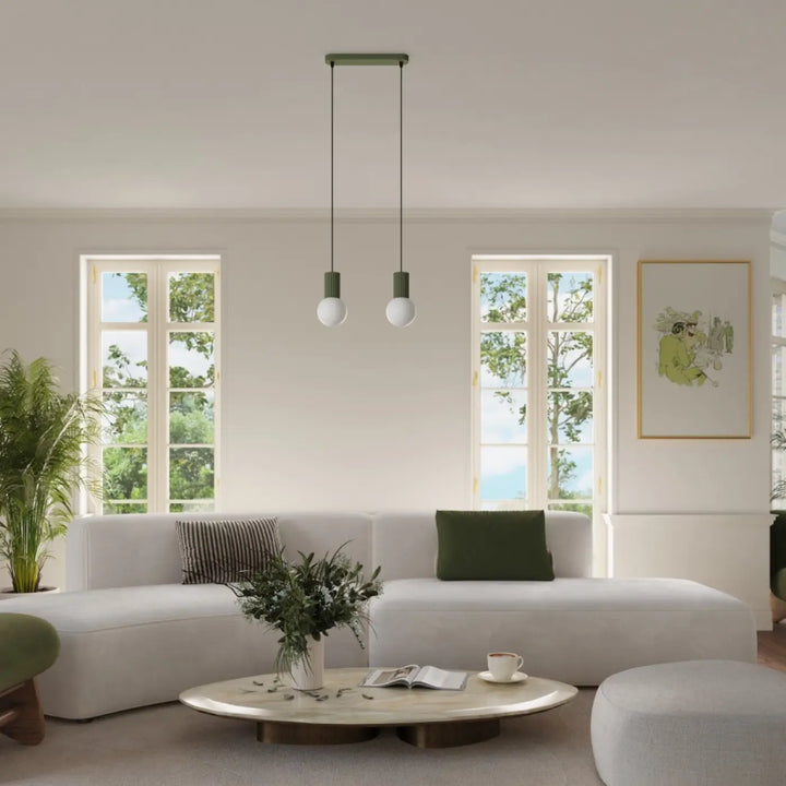 Suspension Halo vert olive en ligne à globes opalins dans un intérieur contemporain
