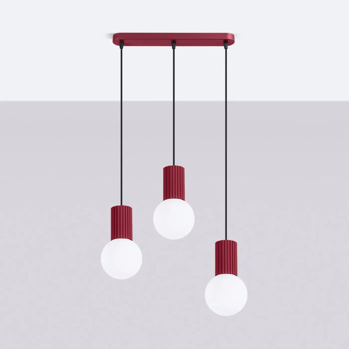 Suspension Halo bordeaux en ligne à globes opalins, éteinte