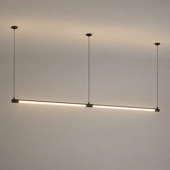 Luminaire suspension tubs modular double avec trois suspensions noires en aluminium noir et mini rosace encastrée