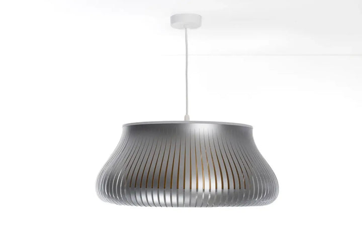 Suspension luminaire oblo argent avec design plissé moderne en métal argenté pour un éclairage contemporain