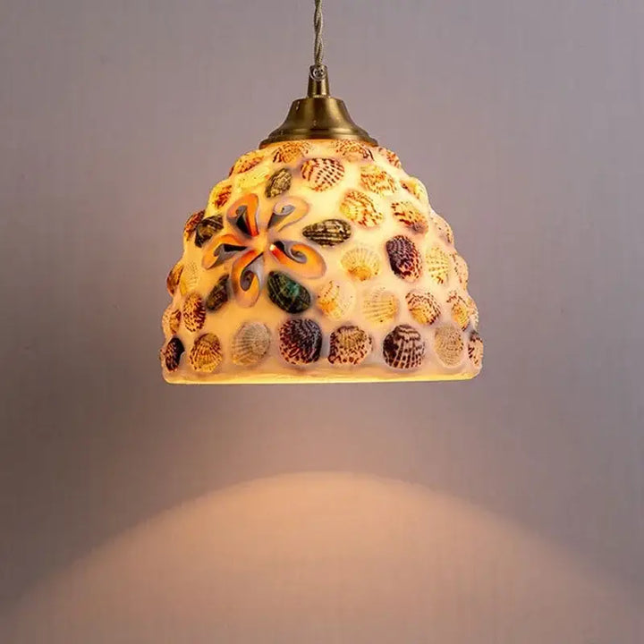 Suspension Luminaire Art Déco Orné De Coquillage