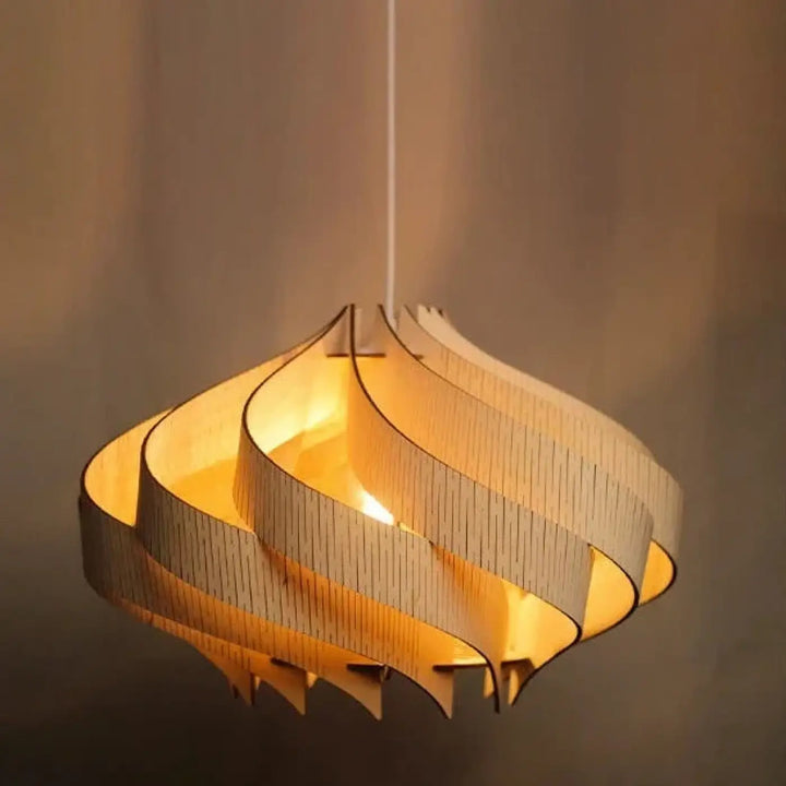 Suspension artistique en bois naturel design chaleureux
