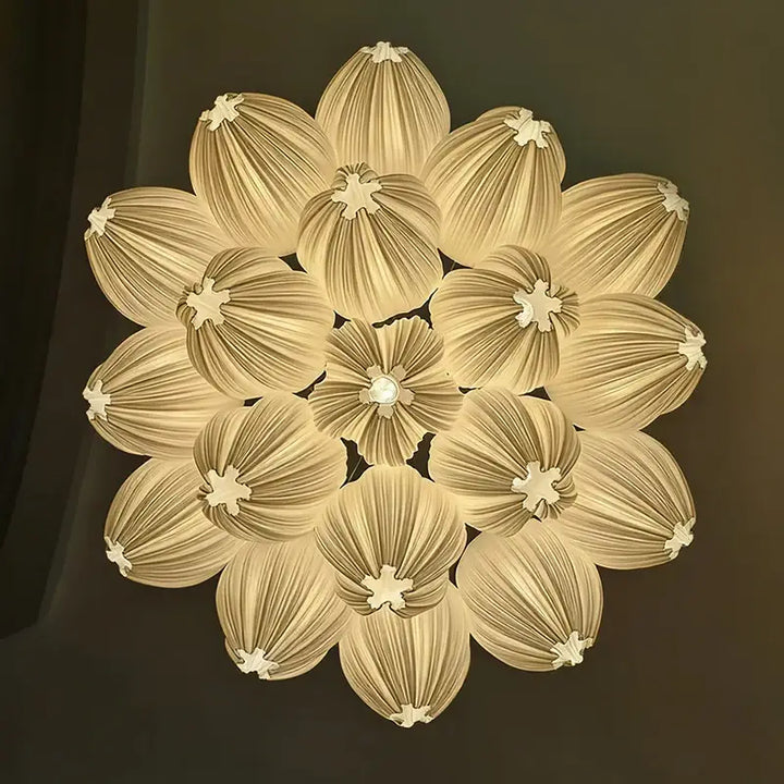 Suspension luminaire blanche en forme de bouquet de fleurs