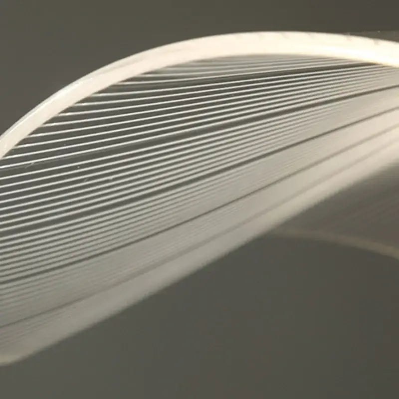 Suspension luminaire blanche inspirée de la feuille de lotus

