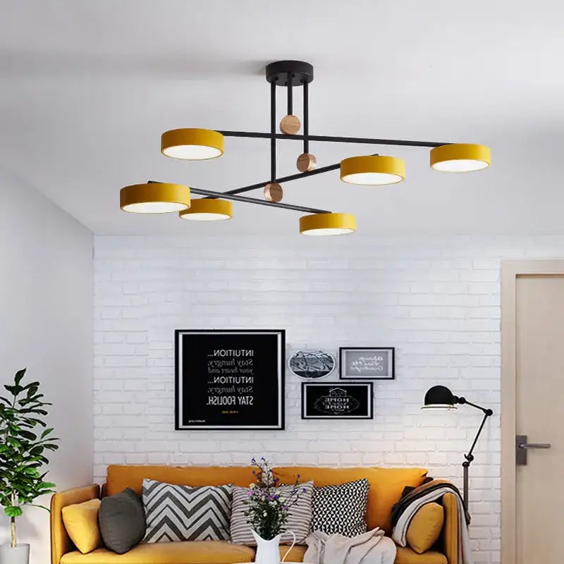 Suspension luminaire chic avec détails en bois et métal pour salon