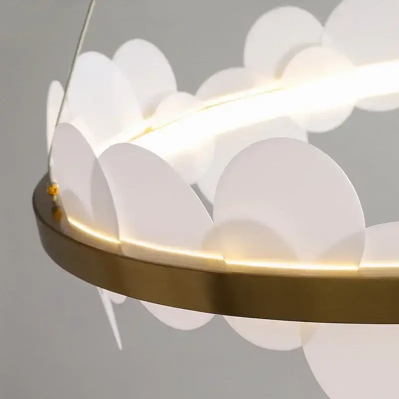 Suspension Luminaire Circulaire Doré Avec Disques Blancs Design