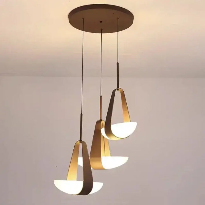 Suspension luminaire contemporaine noir en verre élégante