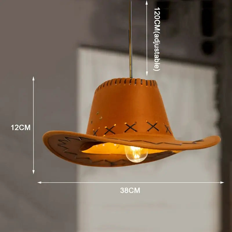 Suspension luminaire design chapeau western style vintage