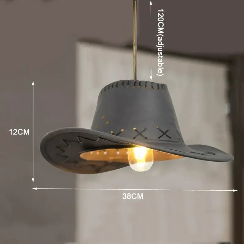 Suspension luminaire design chapeau western style vintage