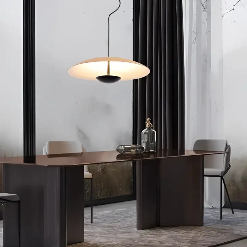 Suspension luminaire au design minimaliste et original pour cuisine

