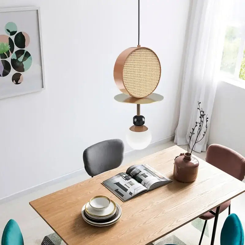 Suspension luminaire design moderne aux couleurs vives design