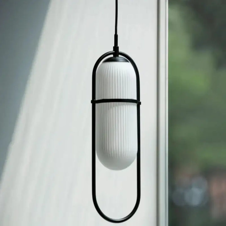 Suspension luminaire design moderne en métal doré et verre blanc

