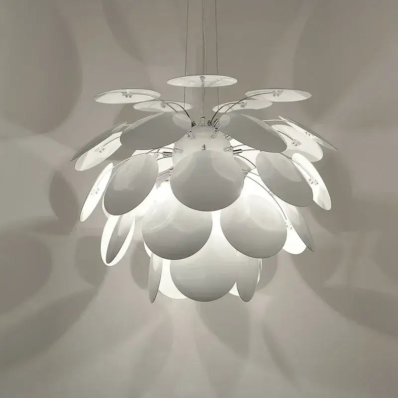 Suspension luminaire design moderne avec pétales blancs sublimes