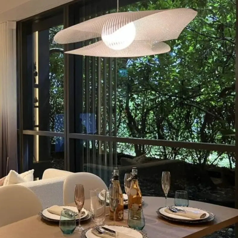 Suspension Luminaire Design Organique En Maille Blanche 