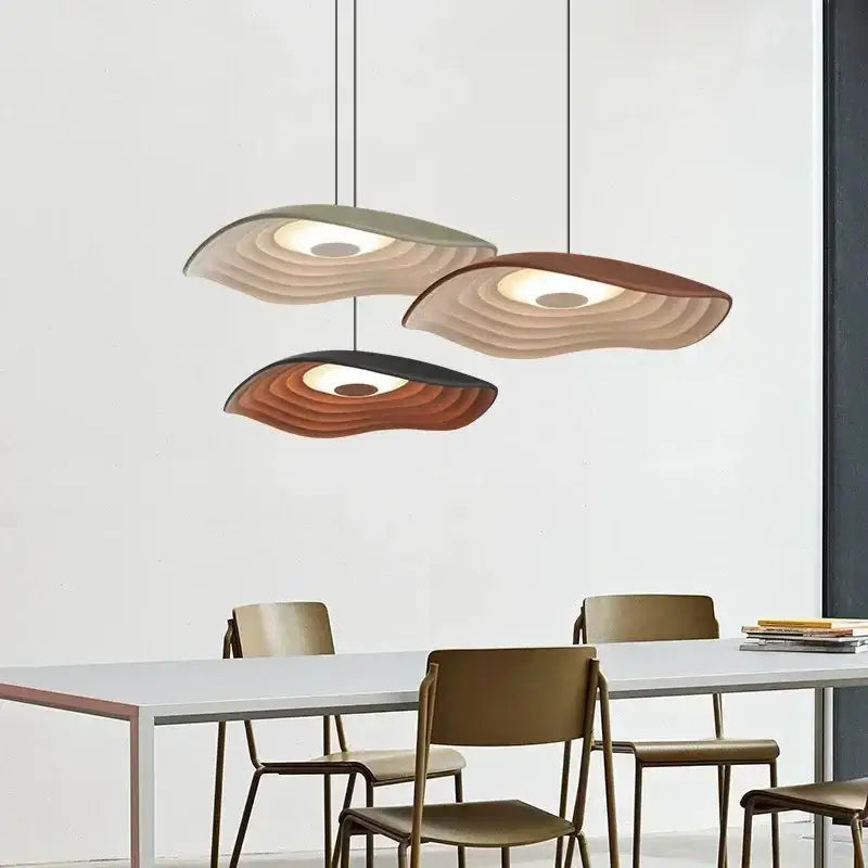 Suspension luminaire design sculptural effet bois moderne chic
