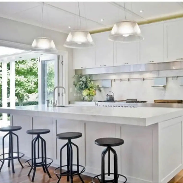 Suspension luminaire design transparent au style contemporain