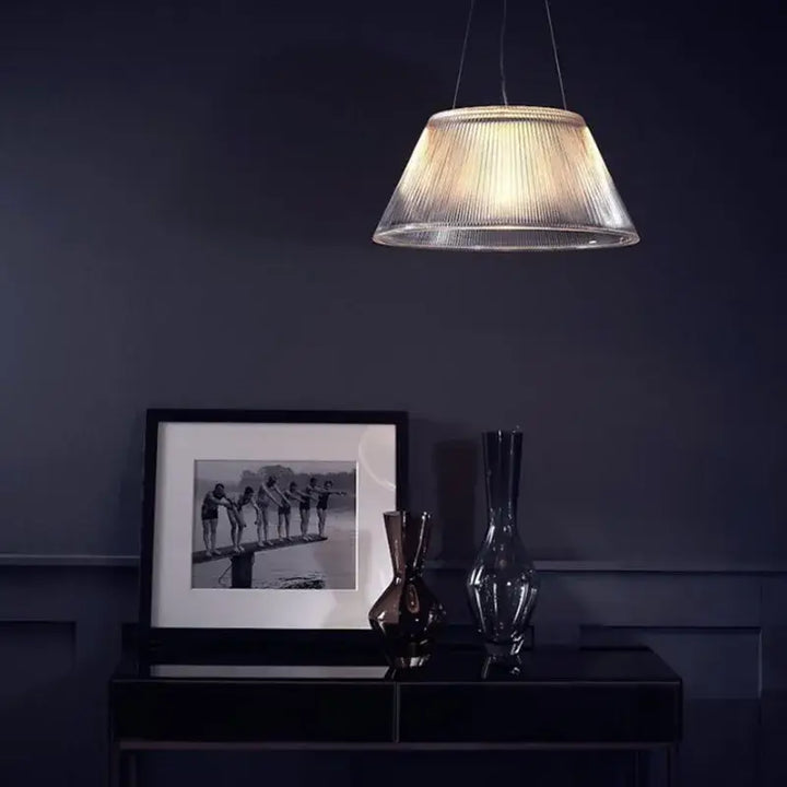 Suspension luminaire design transparent au style contemporain