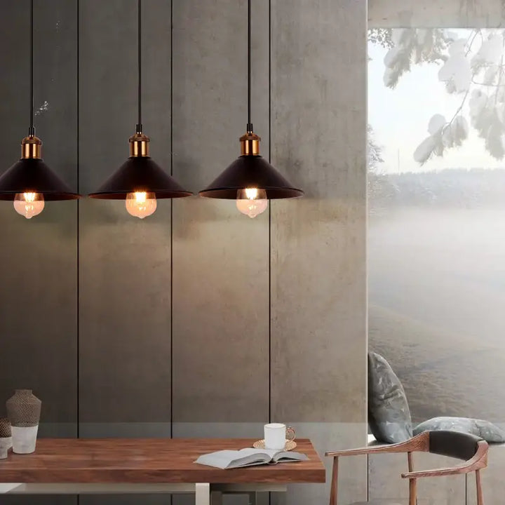 Suspension luminaire design vintage à trois éclairages noir et doré