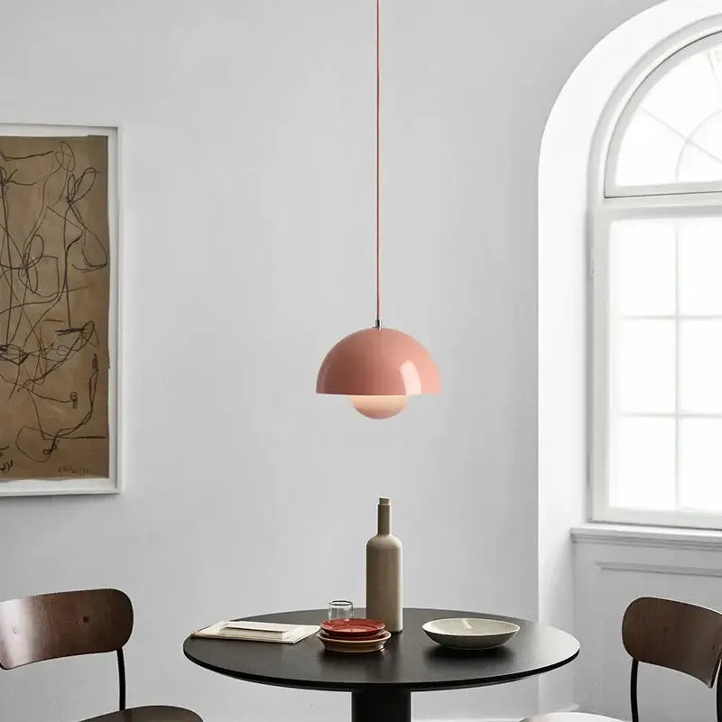 Suspension luminaire disponible dans toutes les couleurs possibles


