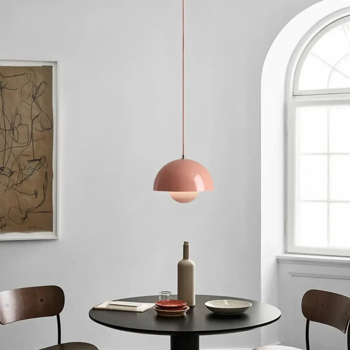 Suspension luminaire disponible dans toutes les couleurs possibles

