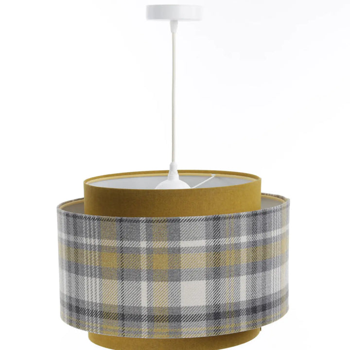 Suspension luminaire doblo à deux niveaux avec abat-jour en tissu gris à motif plaid et drum intérieur jaune moutarde