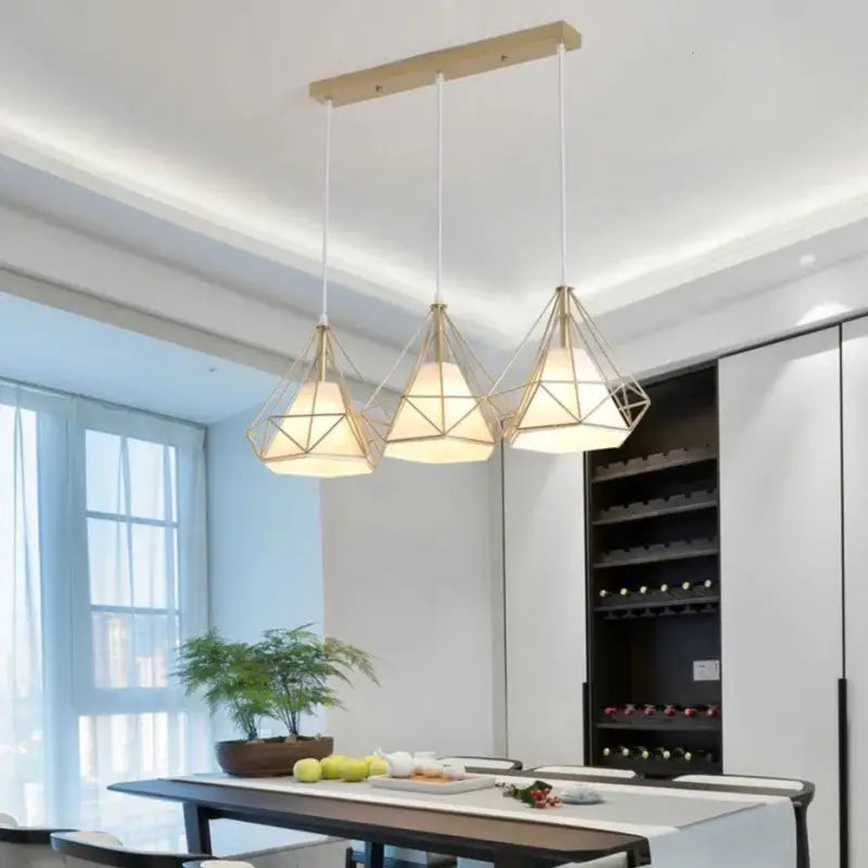 Suspension Luminaire Dorée En Forme De Diamant Moderne
