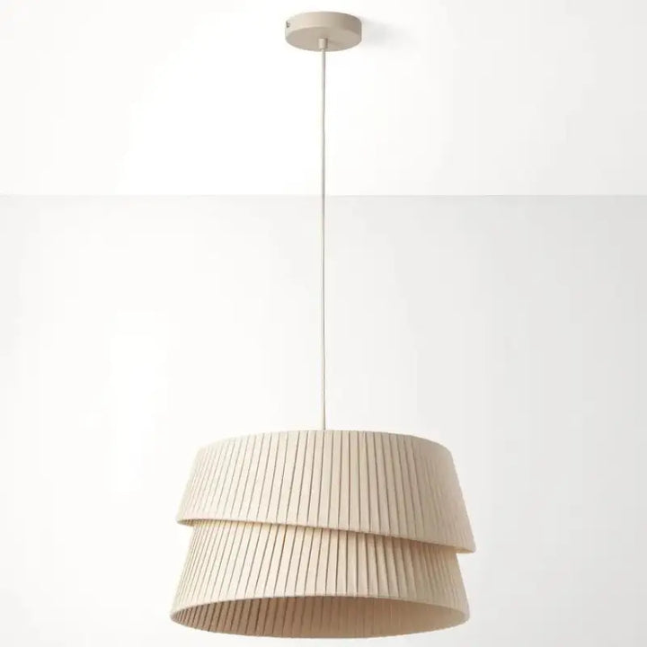 Suspension luminaire élégante en tissu beige pour salon moderne