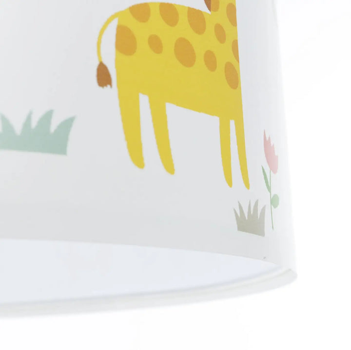 Suspension luminaire enfant blanc avec girafe jaune joyeuse, herbe verte et fleurs roses design cartoon playful