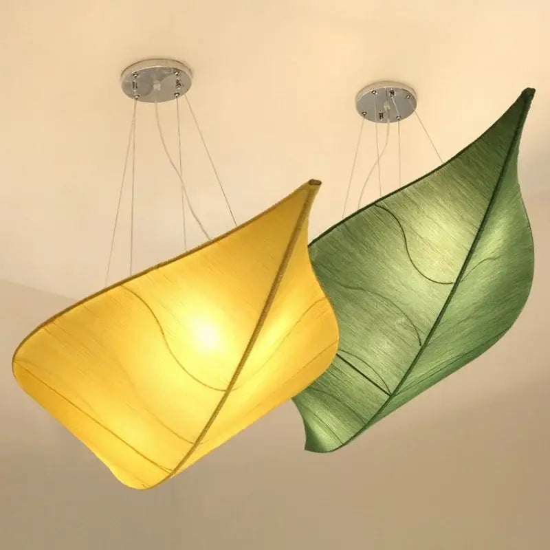Suspension feuille écologique en tissu et métal chic