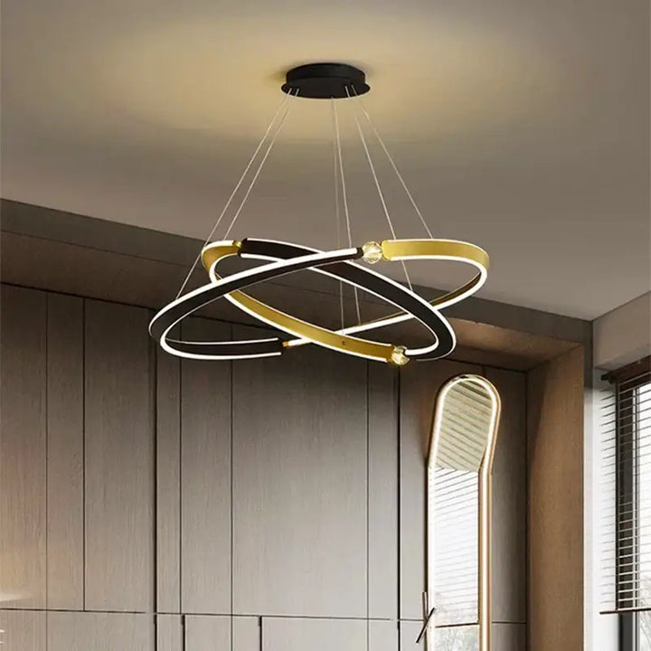 Suspension luminaire led en anneaux dorés design chic