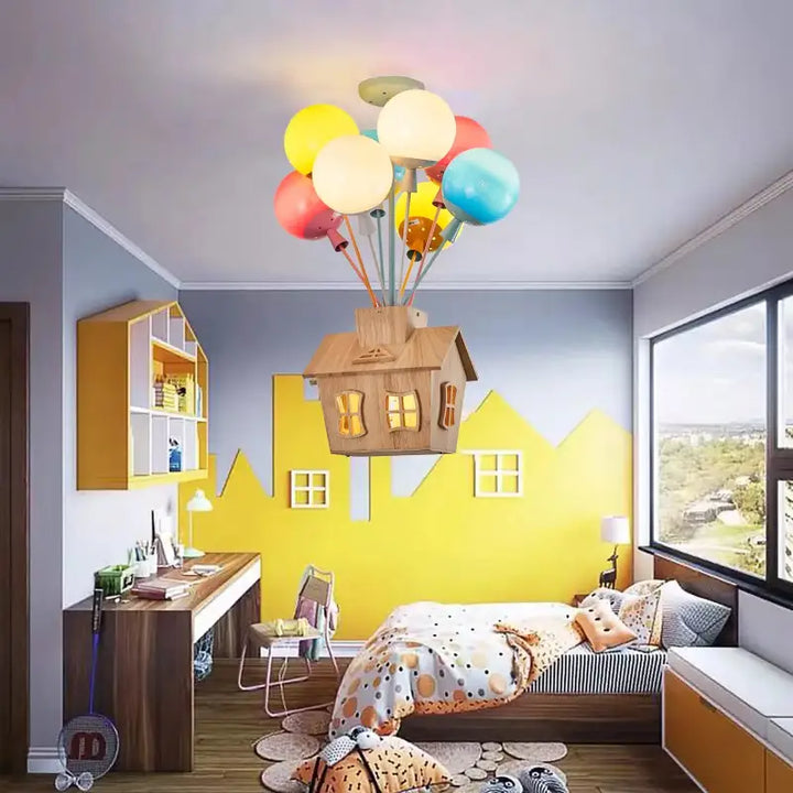Suspension Luminaire Maison Avec Des Ballons Inspiré Du Film La Haut
