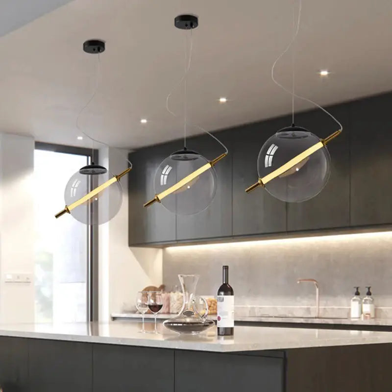 Suspension Luminaire Moderne Design Doré Avec Globe Transparent