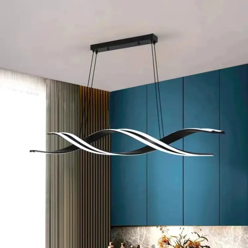 Suspension luminaire moderne LED noir ou doré pour salle à manger

