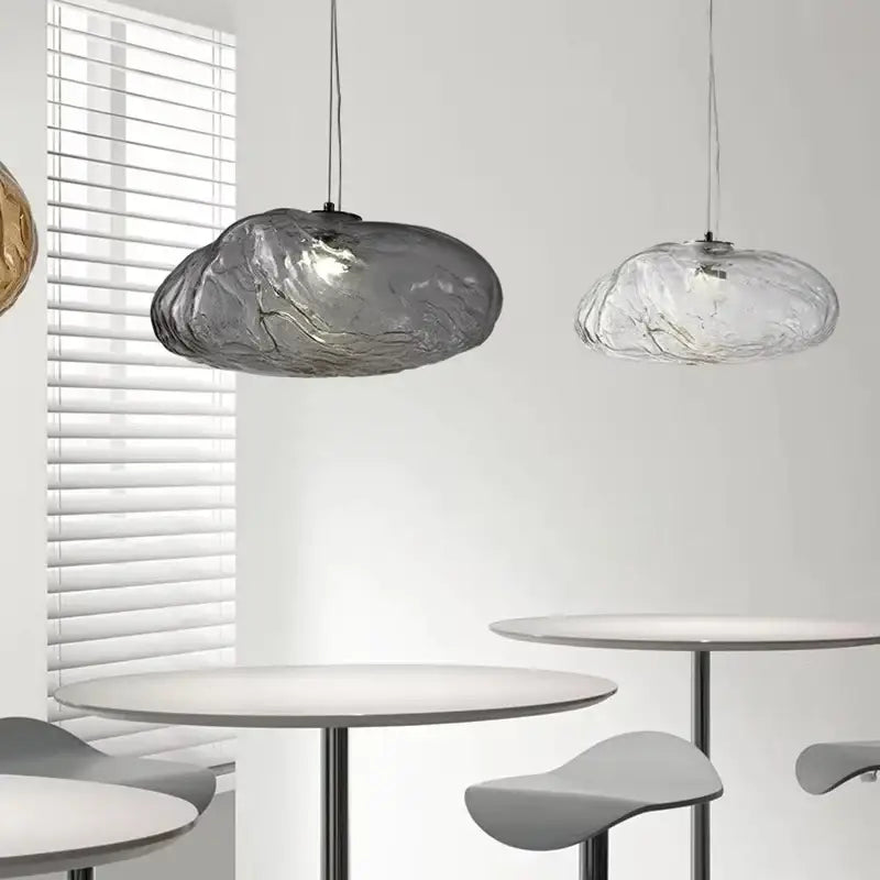 Suspension luminaire moderne en verre texturé forme galet