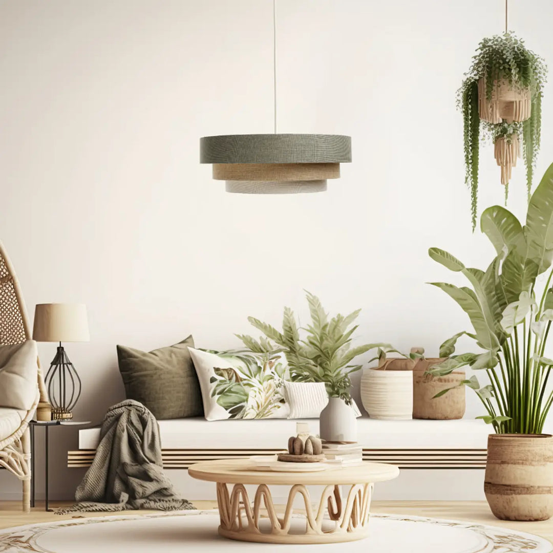 Suspension luminaire moderne triniti boho elegant vert gris avec abat-jour en tissu texturé et accents bois naturel