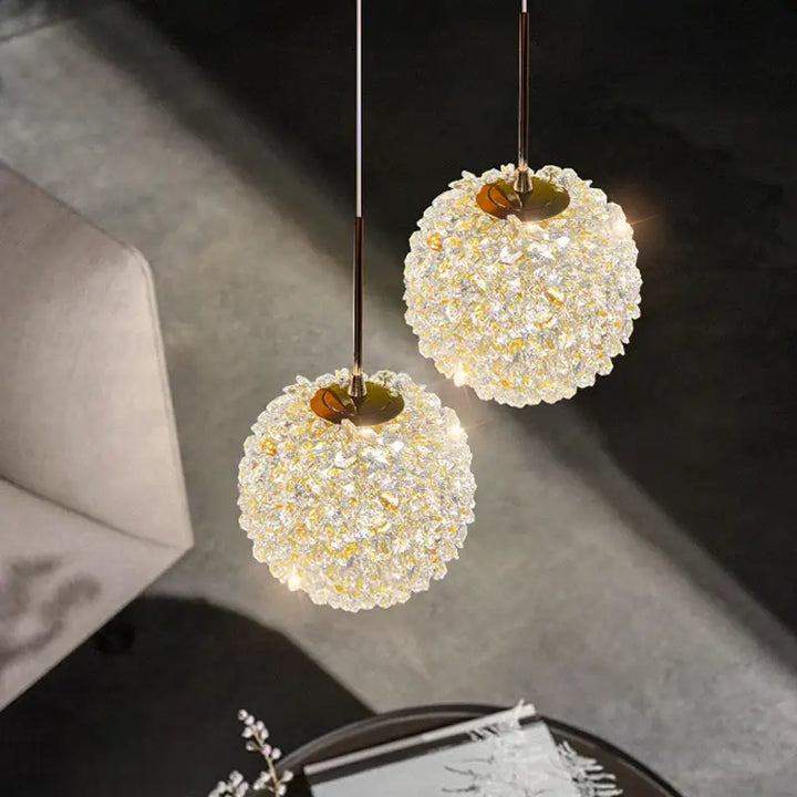 Suspension luminaire ronde à la lumière chaude pour chambre

