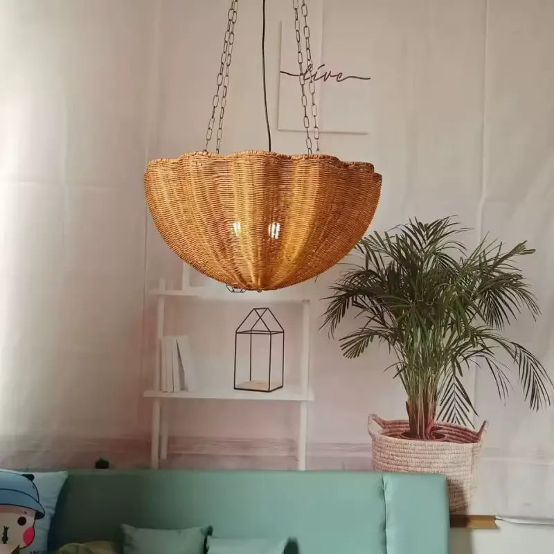 Suspension Luminaire Rotin Artisanale Forme Coquillage