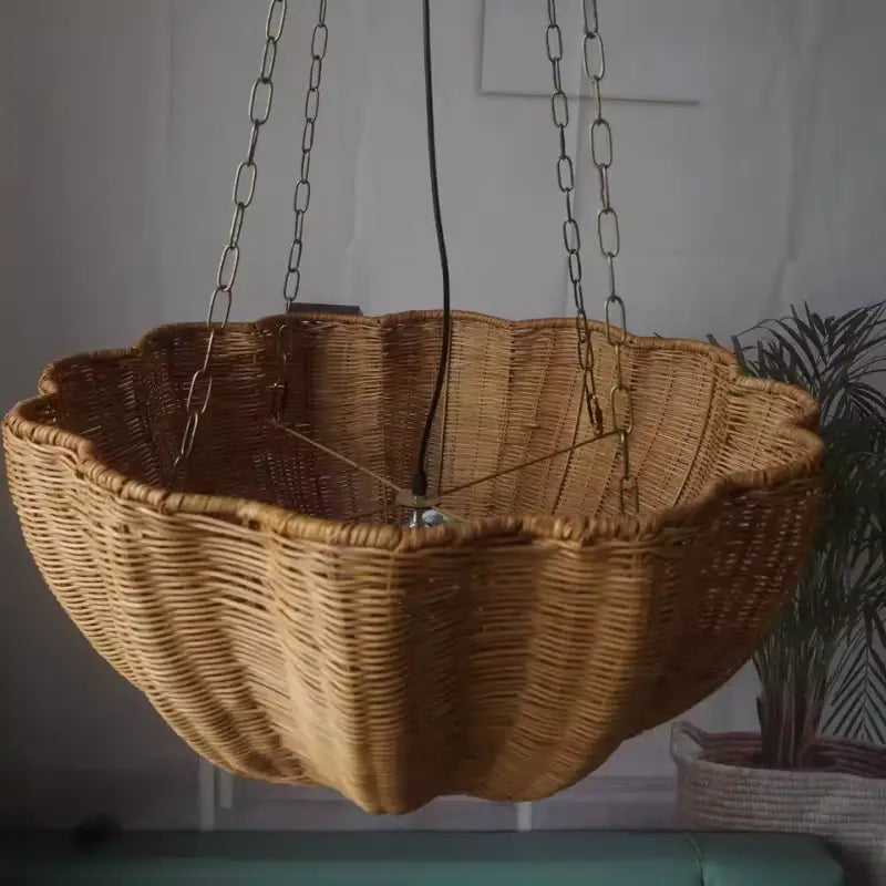 Suspension Luminaire Rotin Artisanale Forme Coquillage