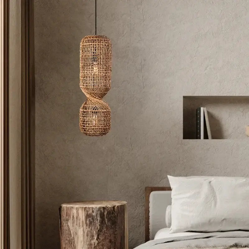 Suspension luminaire rotin forme torsadée moderne

