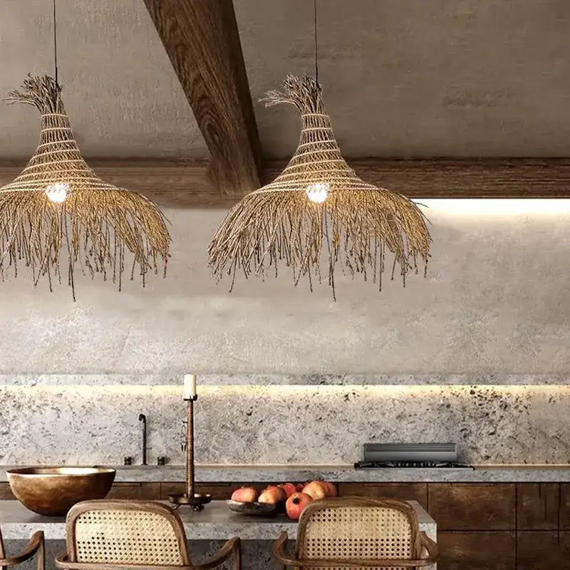 Suspension luminaire en rotin tressées élégante et esprit organique

