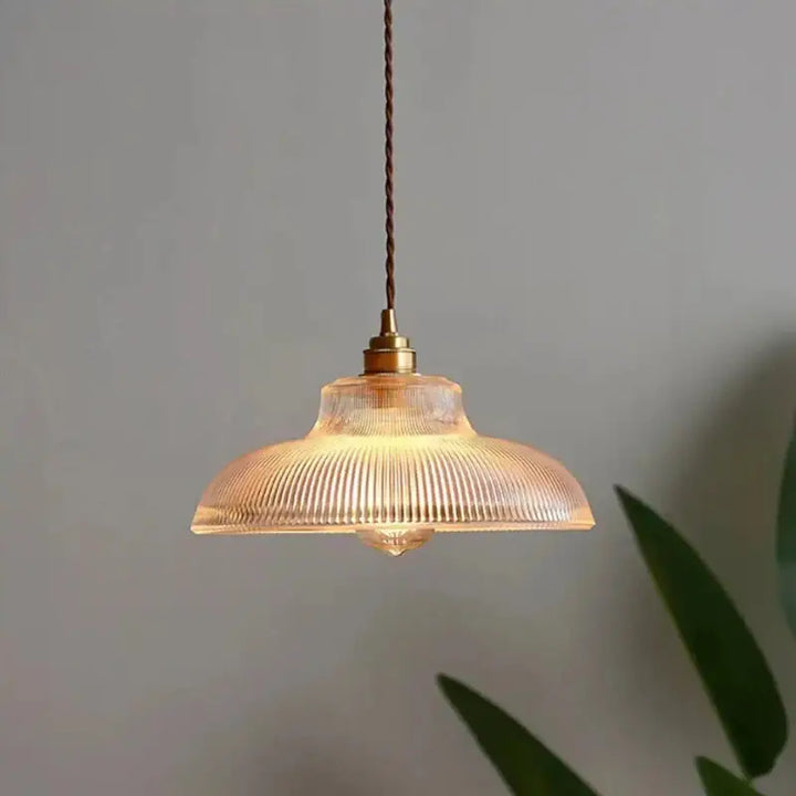 Suspension luminaire style art déco en verre vert ou ambre chic