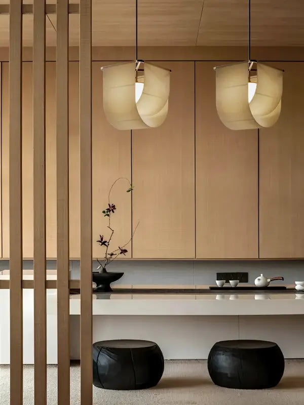 Suspension luminaire style asiatique en tissu beige et métal