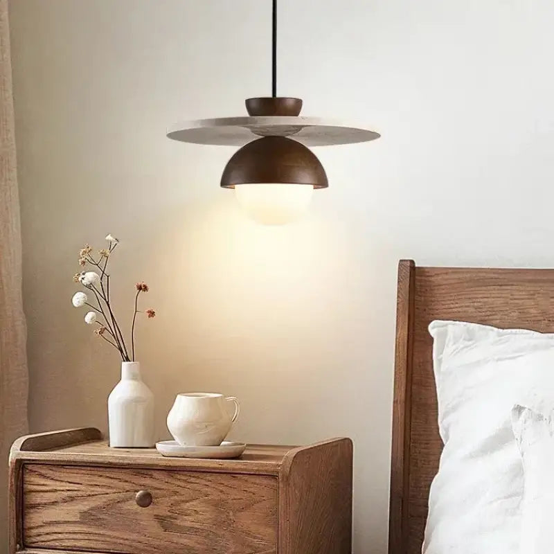 Suspension luminaire style scandinave avec base en bois et en verre