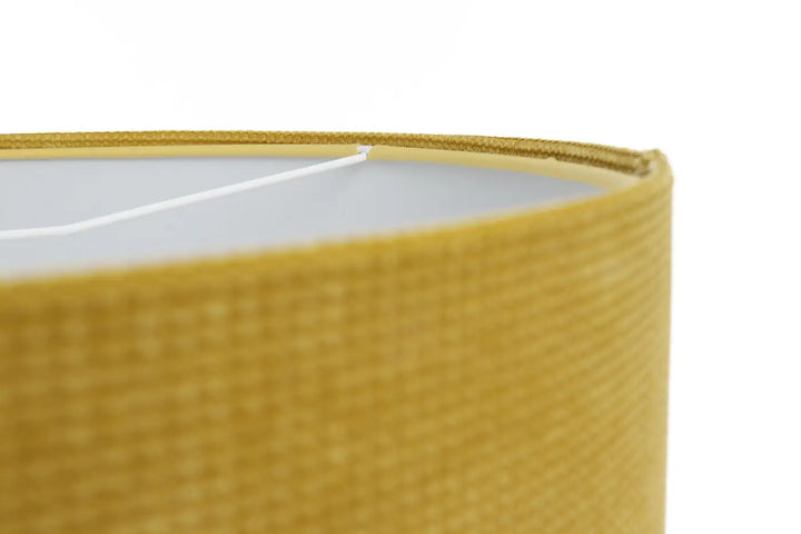 Suspension luminaire en tissu jaune moutarde tissé avec motif subtil pour décoration intérieure prend