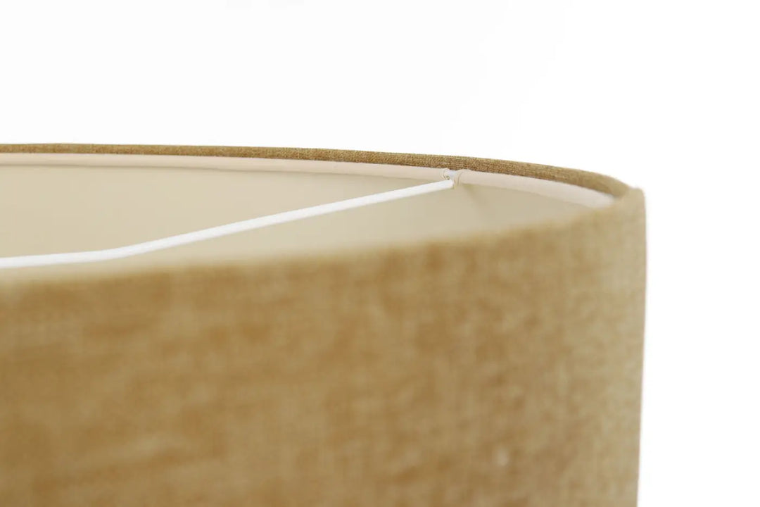 Suspension luminaire boho elegant avec abat-jour en tissu marron sable beige texturé et armature interne blanche