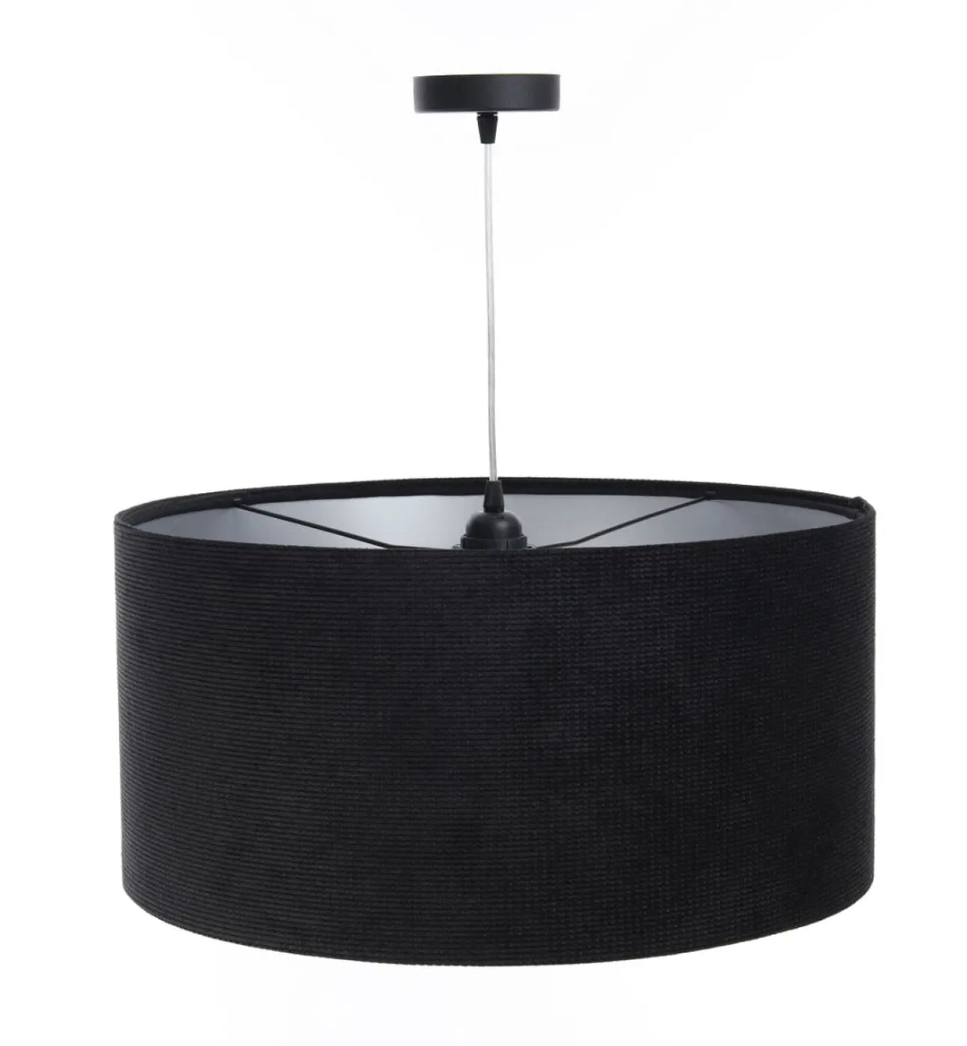Suspension luminaire style moderne chic avec abat-jour cylindrique noir en tissu noir texturé et tige métallique argentée