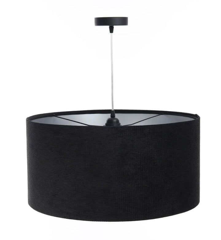 Suspension luminaire style moderne chic avec abat-jour cylindrique noir en tissu noir texturé et tige métallique argentée