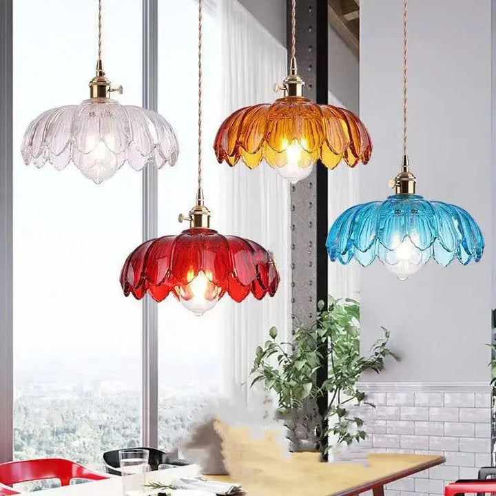 Suspension luminaire en verre motif floral au style élégant